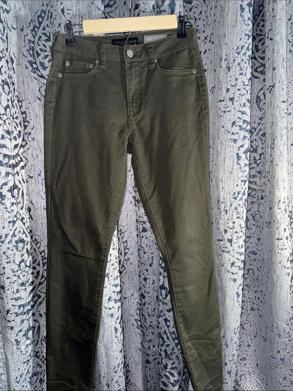 Aéropostale Olive Green Skinny Jeans for Women